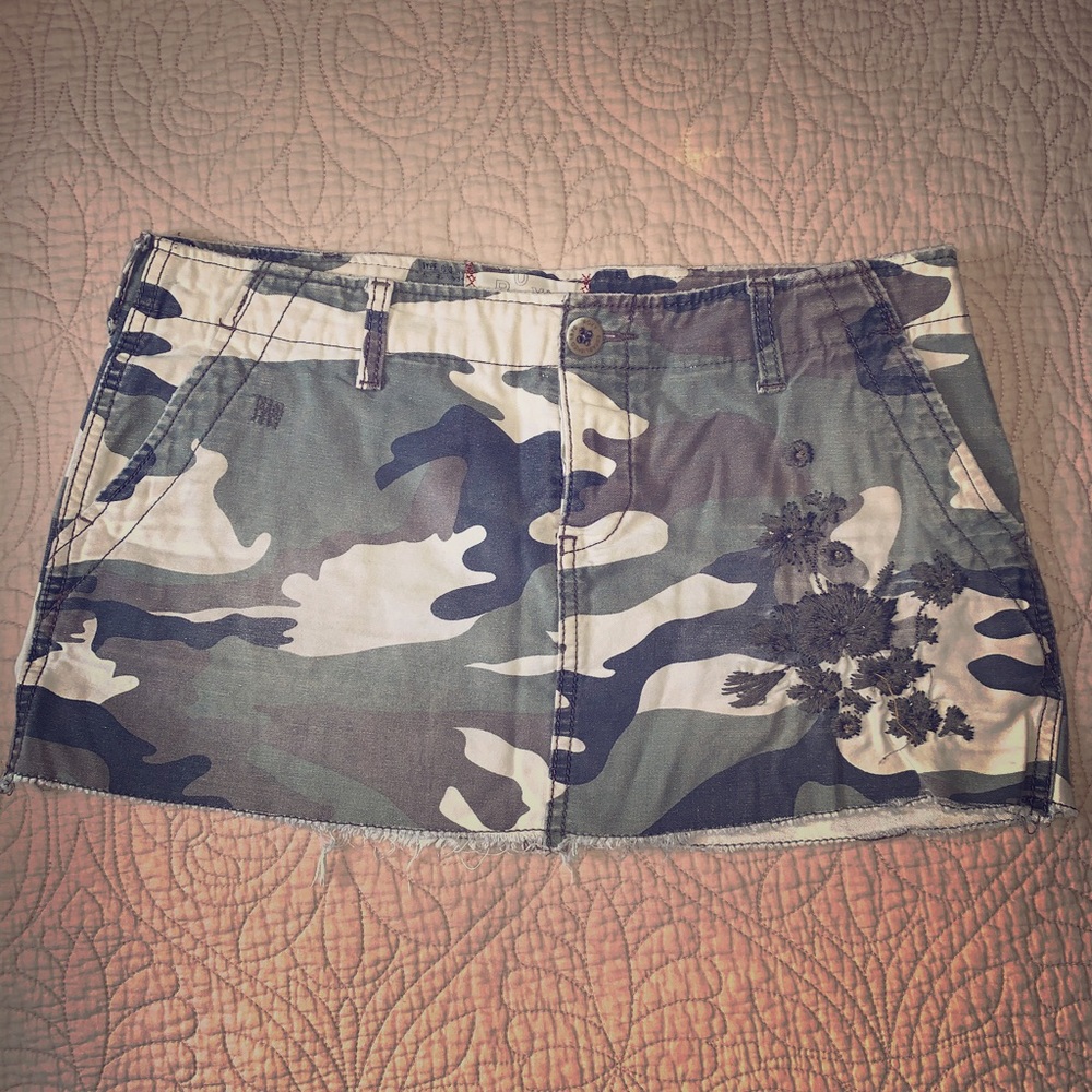 Roxy skirt